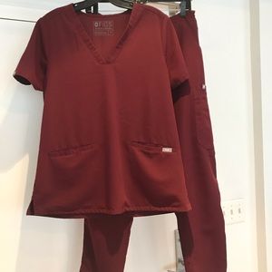 Figs Scrubs - Women’s Yola Pant - Burgundy